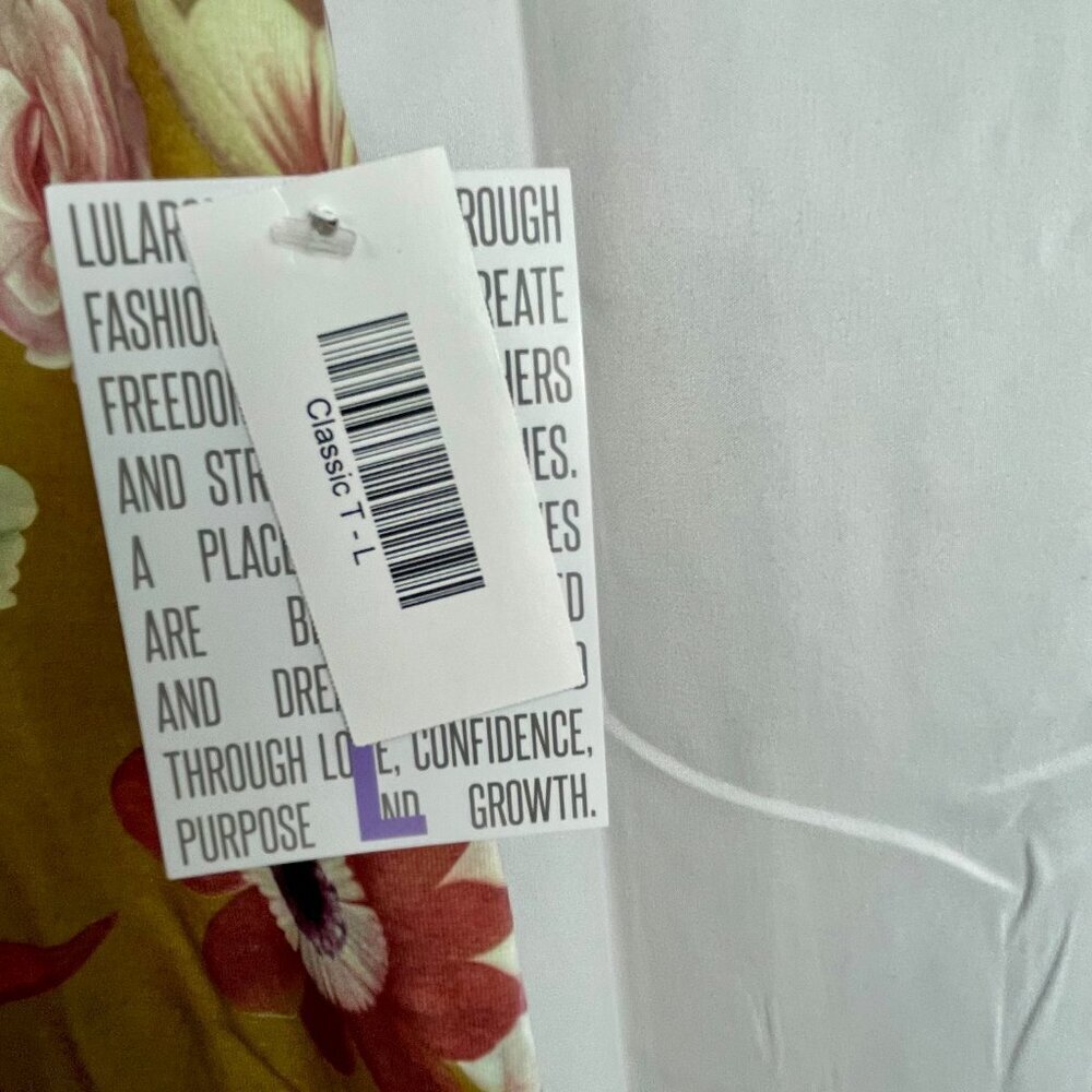NWT LuLaRoe Classic T Floral Print Short Sleeve Top Mustard Yellow L - Picture 7 of 13